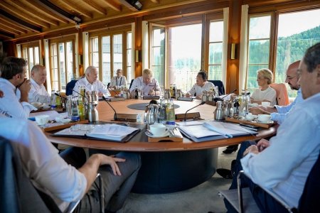 “G7” liderlərinin sammitdən maraqlı FOTOLARI “G7” liderlərinin sammitdən maraqlı FOTOLARI