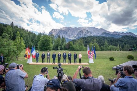 “G7” liderlərinin sammitdən maraqlı FOTOLARI “G7” liderlərinin sammitdən maraqlı FOTOLARI