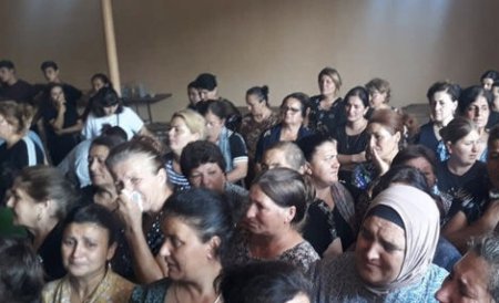 Ağstafa şəhidi ilə vidalaşır