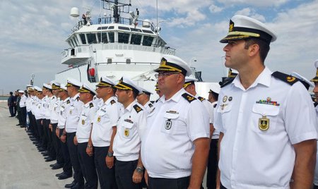 İranın hərbi gəmiləri Bakıya gəlib