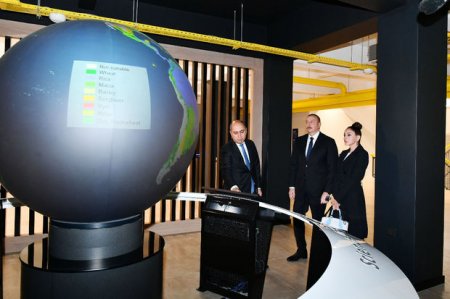 İlham Əliyev və Mehriban Əliyeva “STEAM İnnovasiya Mərkəzi”nin açılışında iştirak ediblər - FOTO