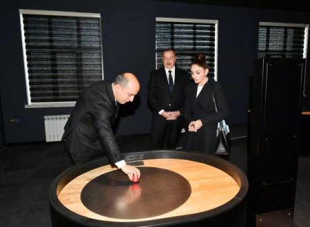 İlham Əliyev və Mehriban Əliyeva “STEAM İnnovasiya Mərkəzi”nin açılışında iştirak ediblər - FOTO