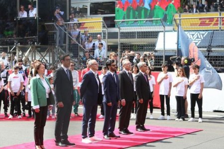 İlham Əliyev və Mehriban Əliyeva “Formula-1” Azərbaycan Qran-prisinin əsas yarışına baxıblar - YENİLƏNİB+FOTOй