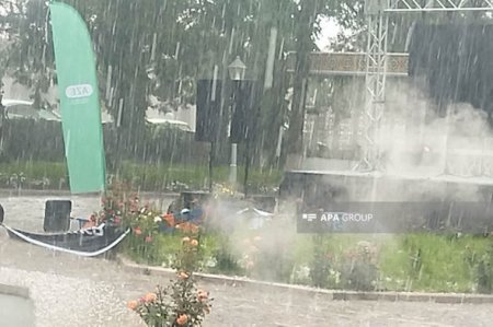 Şuşaya leysan və dolu yağdı