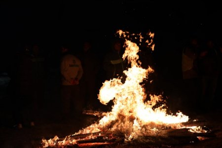Xocalıda uzun illərdən sonra Od çərşənbəsində tonqal qalanıb