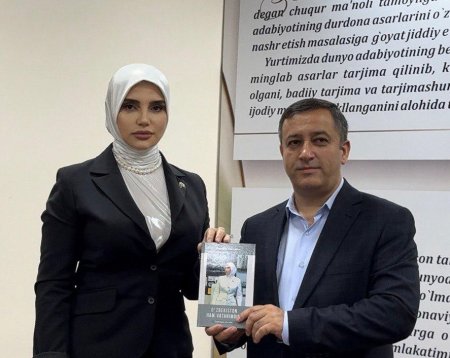 Xuraman Muradova Özbəkistan Yazıçılar Birliyinin fəxri üzvü seçildi Xuraman Muradova Özbəkistan Yazıçılar Birliyinin fəxri üzvü seçildi