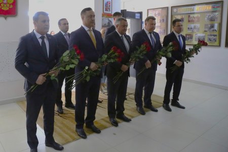 Ümummilli Lider Heydər Əliyevin anadan olmasının 102-ci ildönümü Həştərxanda qeyd edildi - FOTOLAR Ümummilli Lider Heydər Əliyevin anadan olmasının 102-ci ildönümü Həştərxanda qeyd edildi - FOTOLAR