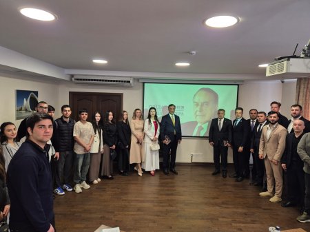 Ümummilli Lider Heydər Əliyevin anadan olmasının 102-ci ildönümü Həştərxanda qeyd edildi - FOTOLAR Ümummilli Lider Heydər Əliyevin anadan olmasının 102-ci ildönümü Həştərxanda qeyd edildi - FOTOLAR