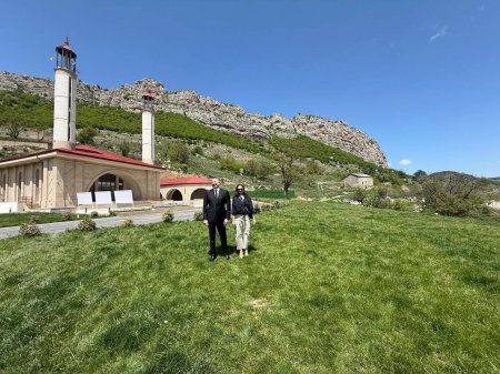 Mehriban Əliyeva Prezident İlham Əliyevlə Şuşaya səfərdən görüntülər paylaşıb - FOTO