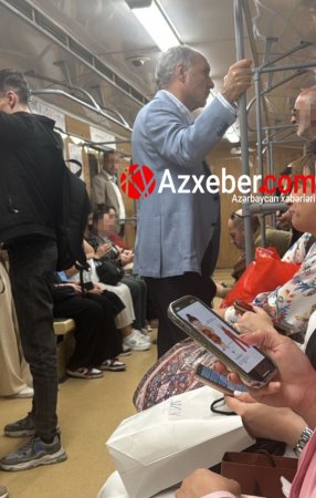 Xanlar Vəliyev metroda görüntüləndi