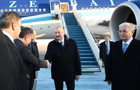 Prezident Qazaxıstandadır - FOTOLAR