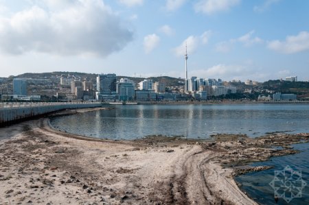 Xəzər bizdən gedir. Fotoreportaj Xəzər bizdən gedir. Fotoreportaj