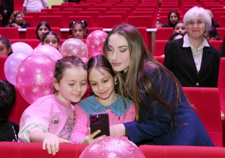 Gəncə Dövlət Milli Dram Teatrında “İsi və Piti” animasiya serialının premyerası olub