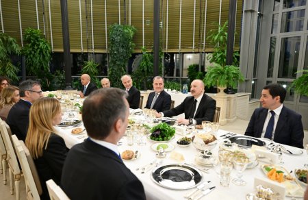 Prezident İlham Əliyevin adından İtaliya Nazirlər Şurasının sədrinin şərəfinə işçi şam yeməyi verilib